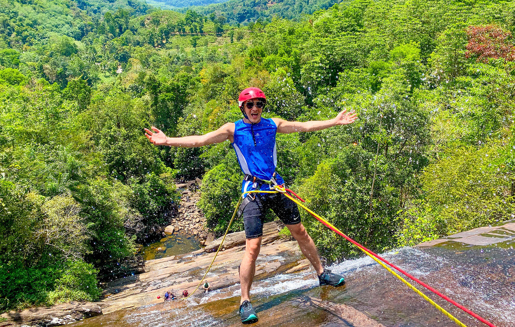 waterfall abseiling sri lanka