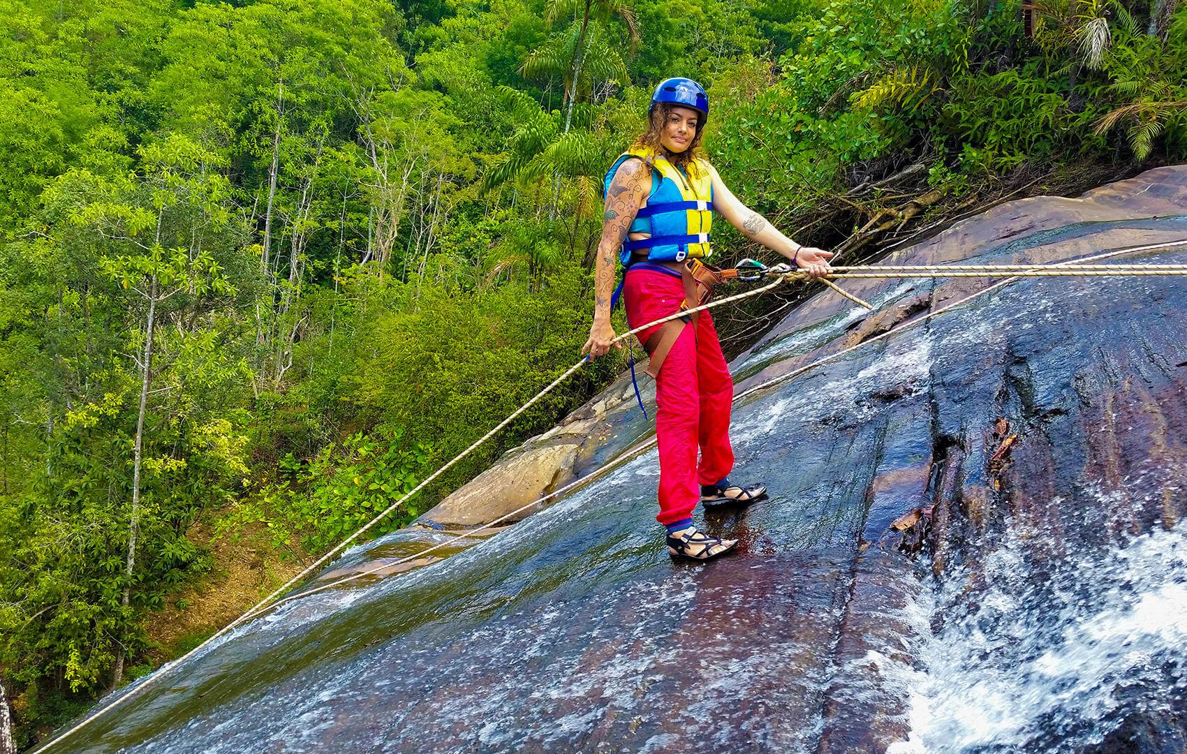 waterfall abseiling sri lanka