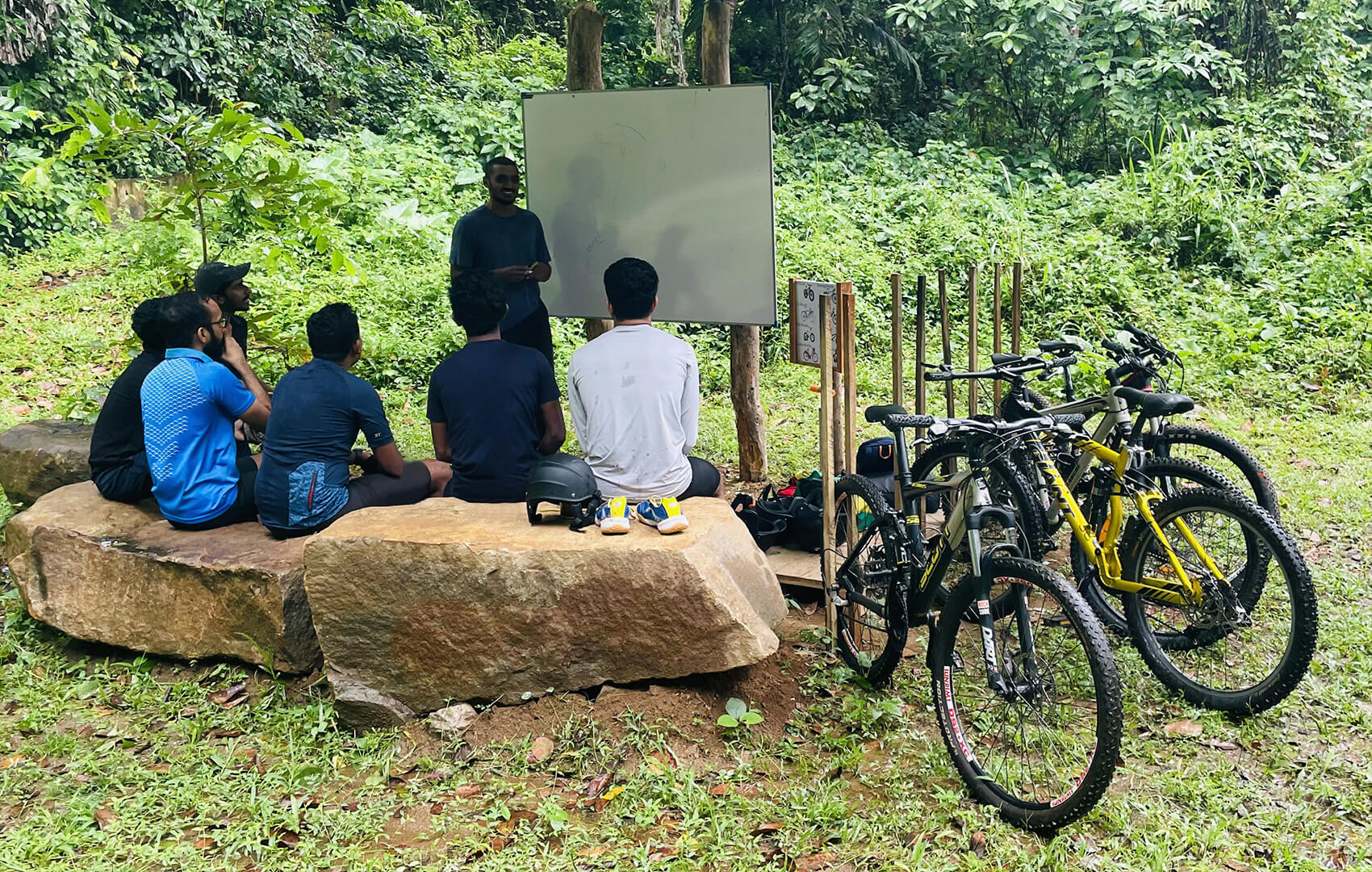 downhill mountain biking kitulgala sri lanka